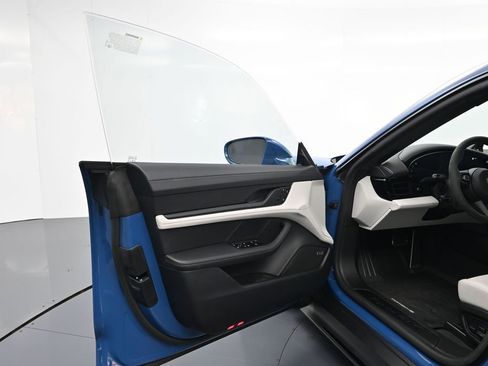 Used 2024 Porsche Taycan GTS image 16