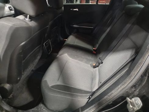 Used 2016 Dodge Charger SXT AWD/4WD image 12