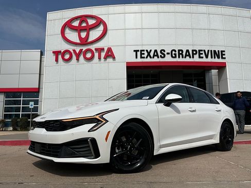 Used 2025 Kia K5 LXS image 2