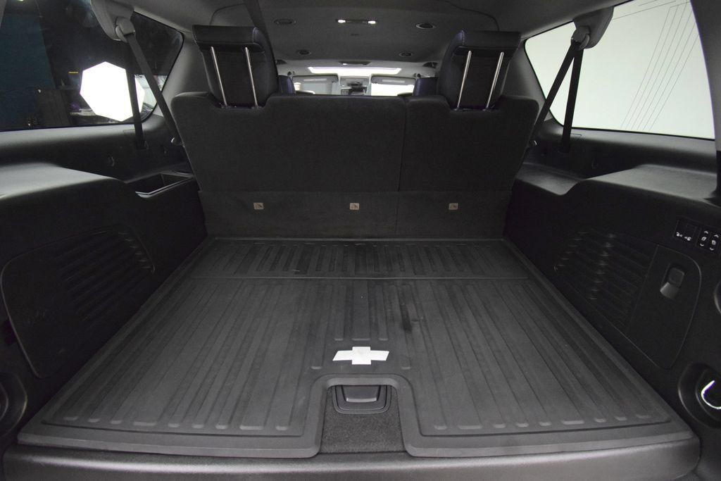 Used 2020 Chevrolet Suburban Premier w/ RST 6.2L Performance Edition AWD/4WD image 28