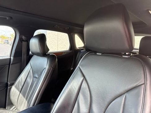 Used 2019 Lincoln MKC Reserve w/ MKC Climate Package AWD/4WD image 13