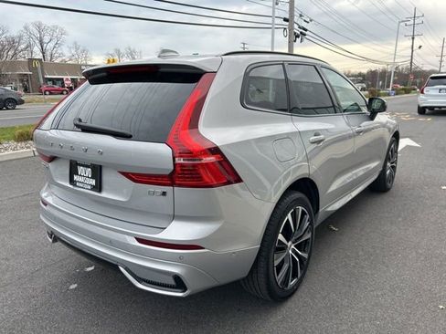 Certified 2025 Volvo XC60 B5 Plus image 5