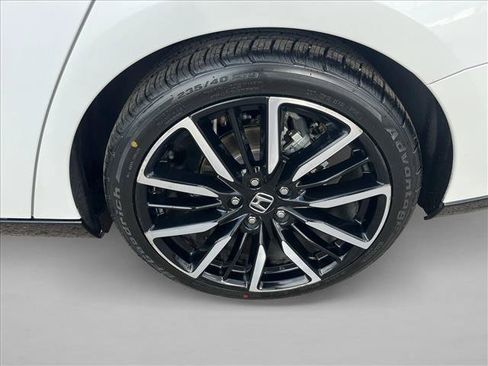 Used 2024 Honda Accord Touring image 23