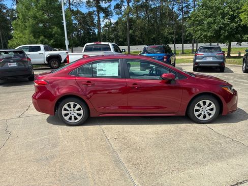 New 2026 Toyota Corolla LE FWD image 2