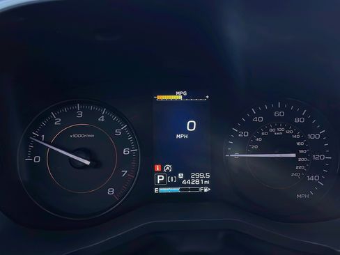 Used 2022 Subaru Crosstrek 2.0i Premium image 13