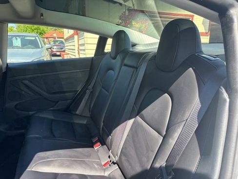 Used 2022 Tesla Model 3 Long Range AWD/4WD image 13