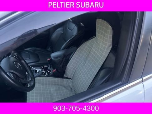 Used 2019 Jeep Cherokee Latitude Plus image 10