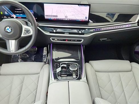 Used 2026 BMW X7 xDrive40i image 93