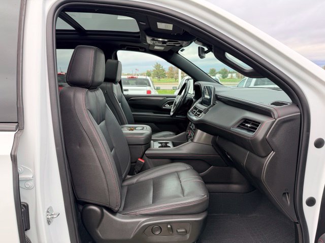 Used 2022 Chevrolet Tahoe RST w/ Sport Performance Package AWD/4WD image 11