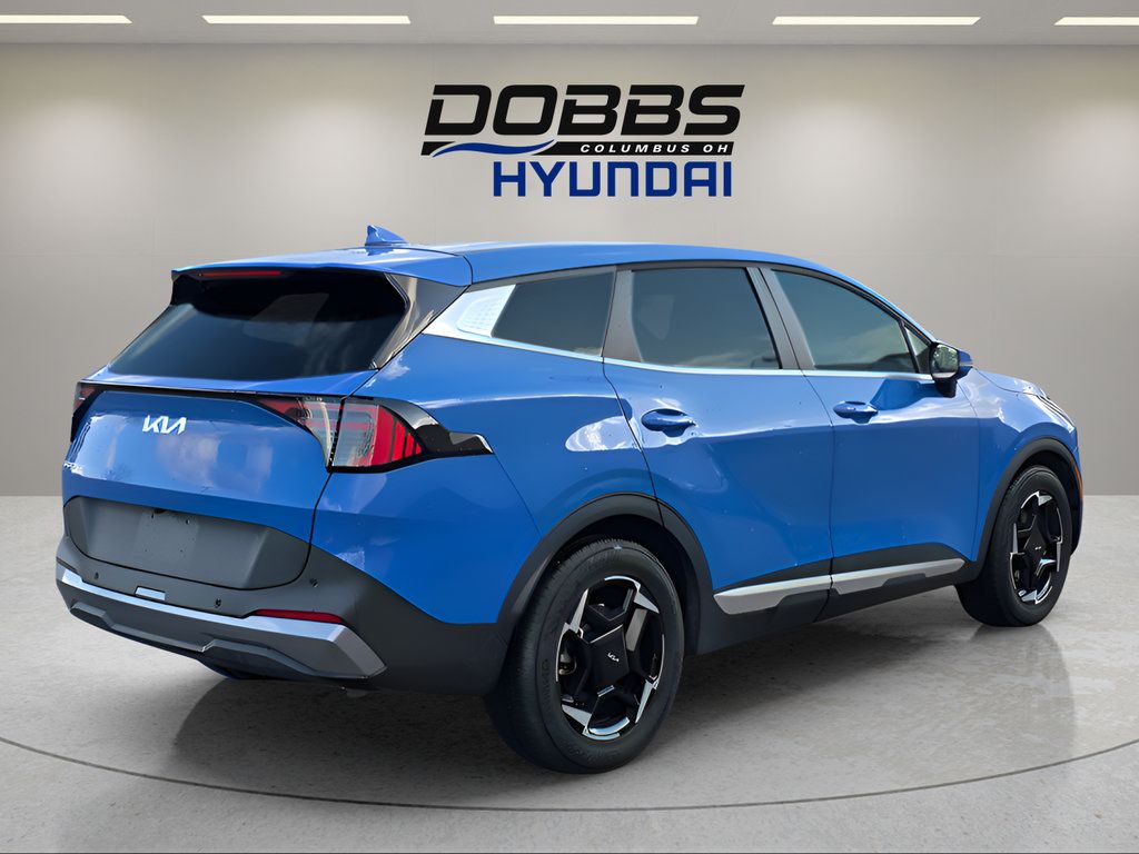 Used 2026 Kia Sportage EX FWD image 5