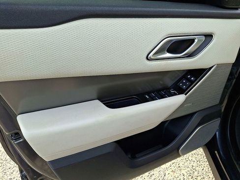 Used 2021 Land Rover Range Rover Velar S image 12
