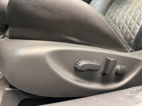 Used 2022 Nissan Maxima Platinum FWD image 14
