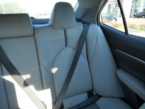 Certified 2024 Toyota Camry SE FWD image 15