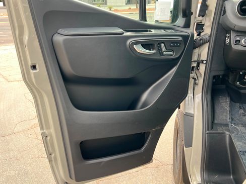 New 2026 Mercedes-Benz Sprinter 2500 image 14