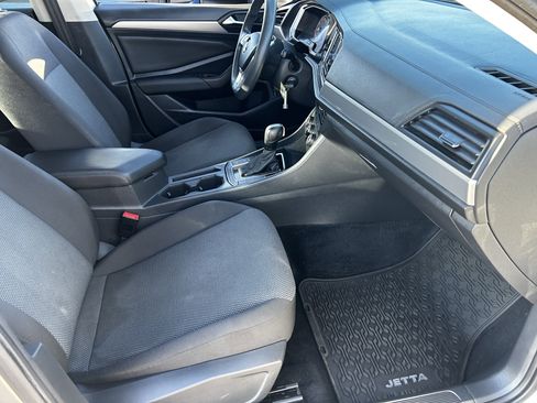 Used 2021 Volkswagen Jetta S image 10