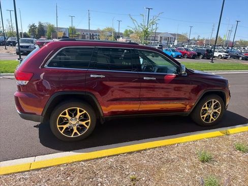 Used 2019 Jeep Grand Cherokee Limited AWD/4WD image 11