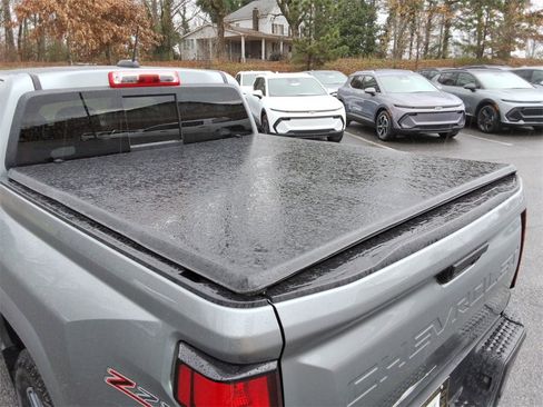 Certified 2024 Chevrolet Colorado Z71 w/ Z71 Convenience Package 2 image 15