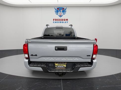 Used 2021 Toyota Tacoma SR5 w/ Trail Edition AWD/4WD image 5