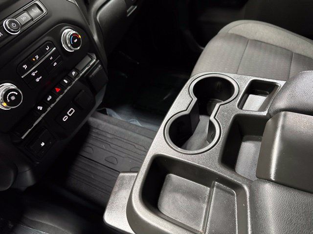 Used 2021 GMC Sierra 1500 4x4 Crew Cab w/ Sierra Value Package image 19