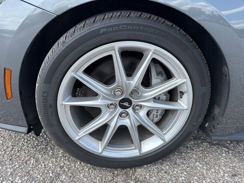 Used 2025 Ford Mustang GT Premium RWD image 6