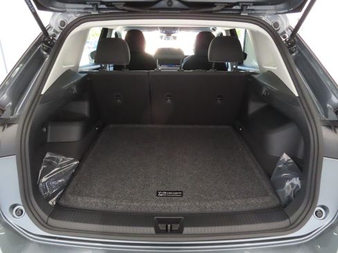 New 2026 Volkswagen Tiguan S FWD image 24