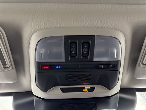 Used 2025 Subaru Crosstrek 2.5i Limited image 20