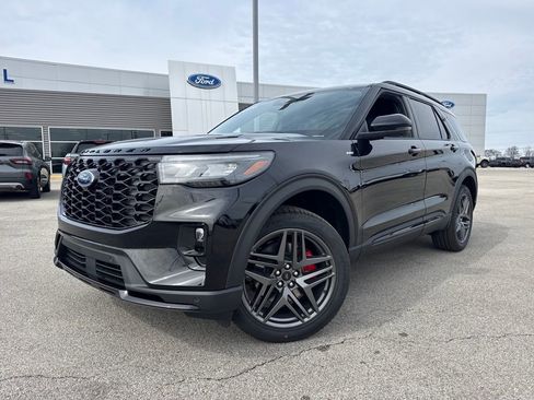 New 2026 Ford Explorer ST-Line w/ ST-Line Street Pack AWD/4WD image 1