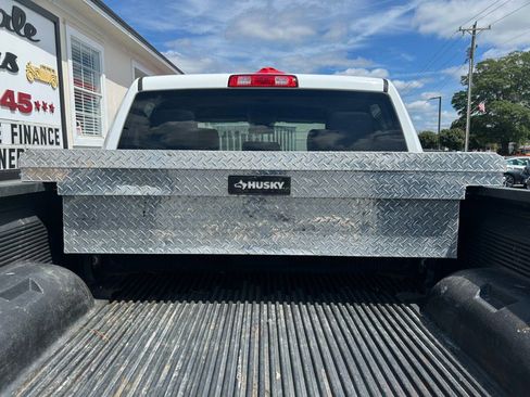 Used 2017 RAM 3500 Tradesman w/ Chrome Appearance Group image 28
