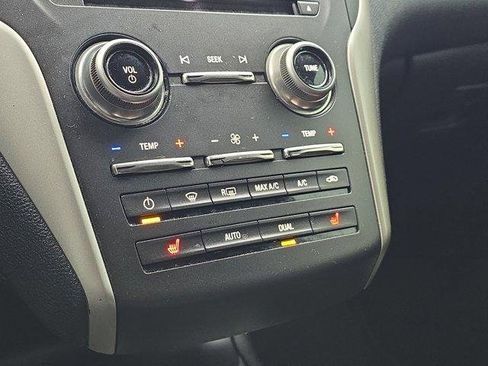 Used 2017 Lincoln MKC Premiere image 30