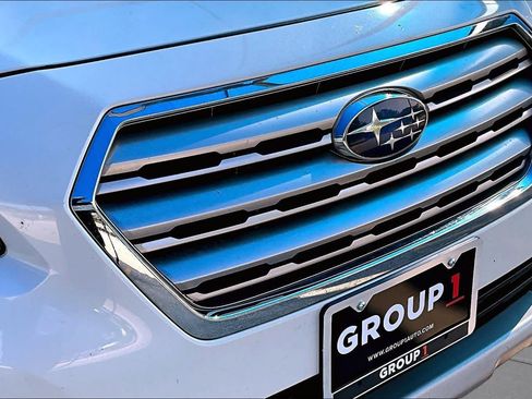 Used 2017 Subaru Outback 2.5i Limited AWD/4WD image 30