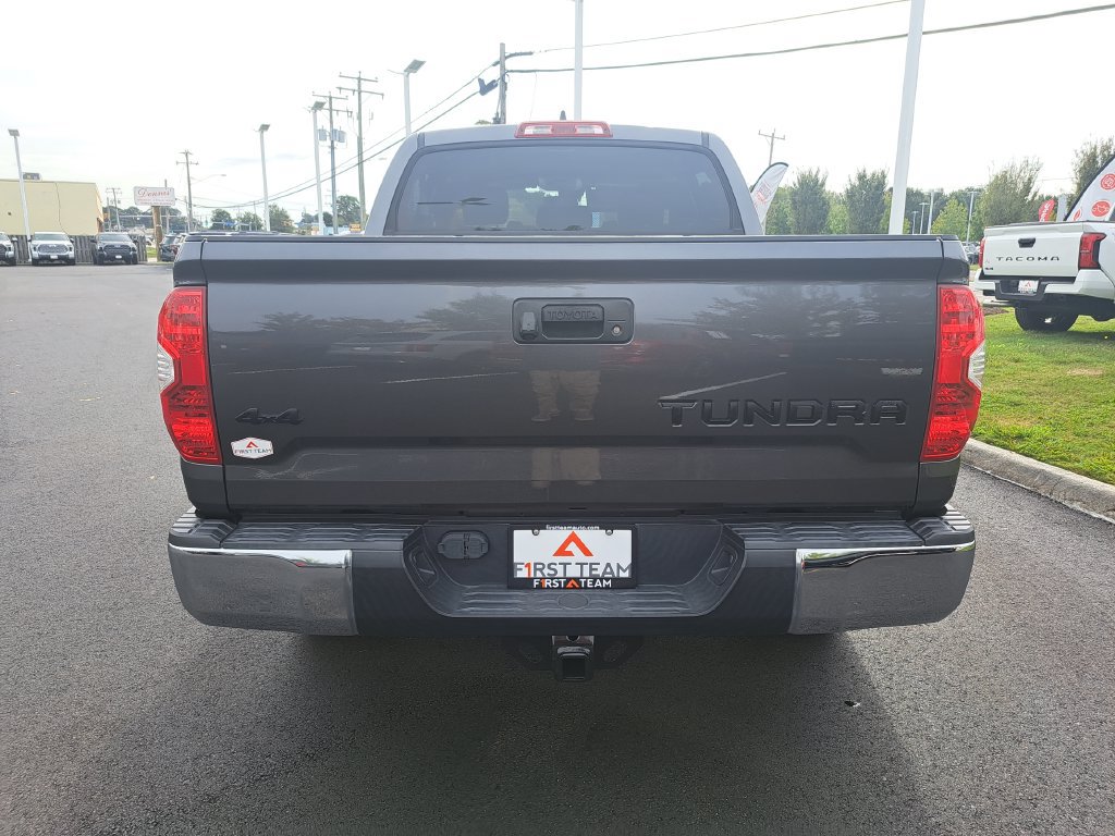 Used 2020 Toyota Tundra SR5 w/ SR5 Upgrade Package AWD/4WD image 9