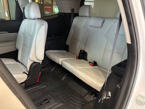 Used 2022 Kia Telluride S image 44