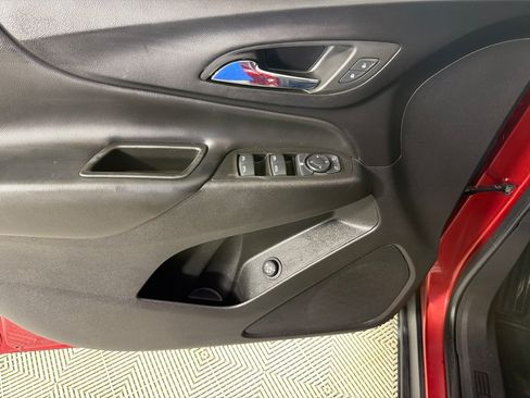 Used 2022 Chevrolet Equinox LT FWD image 11