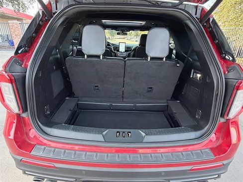 Used 2020 Ford Explorer ST w/ Premium Technology Package image 29