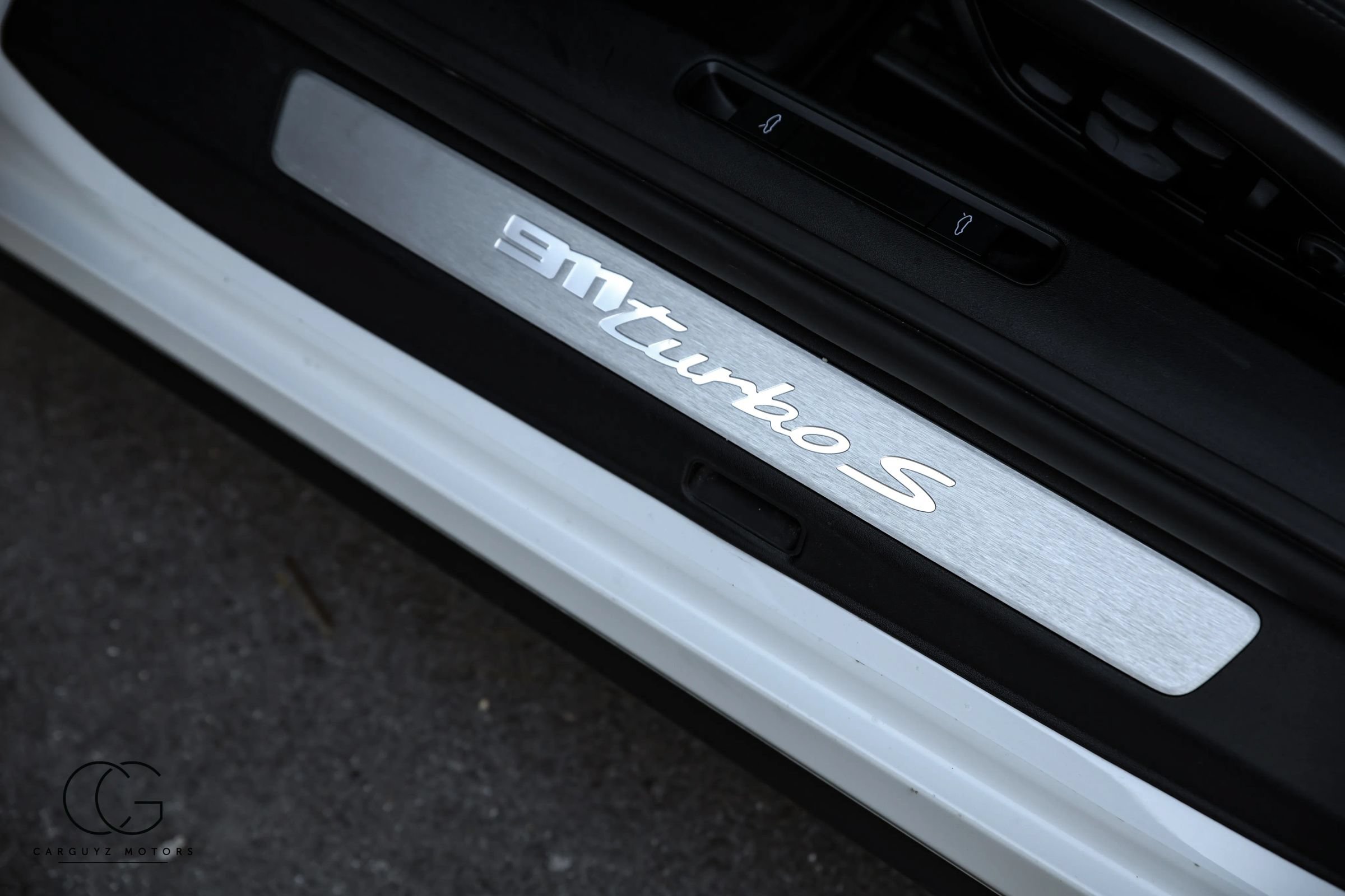 Used 2023 Porsche 911 Turbo S AWD/4WD image 31