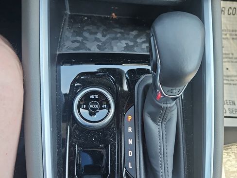 Used 2024 Chevrolet Colorado ZR2 image 19