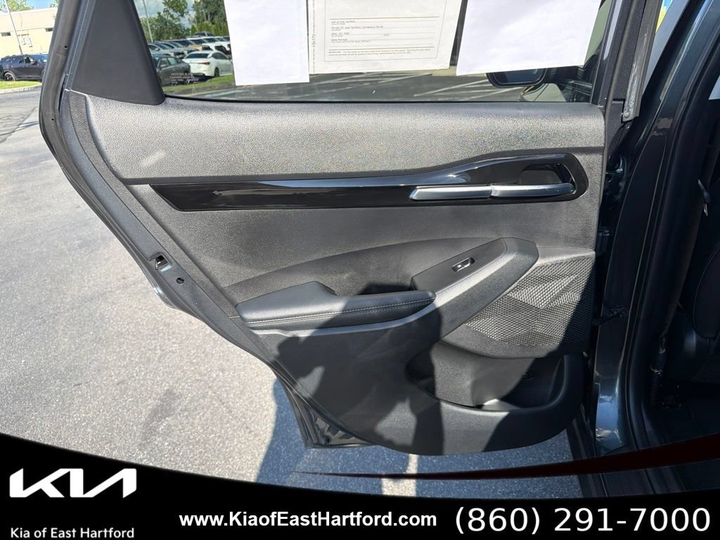 Certified 2024 Kia Seltos EX AWD/4WD image 17