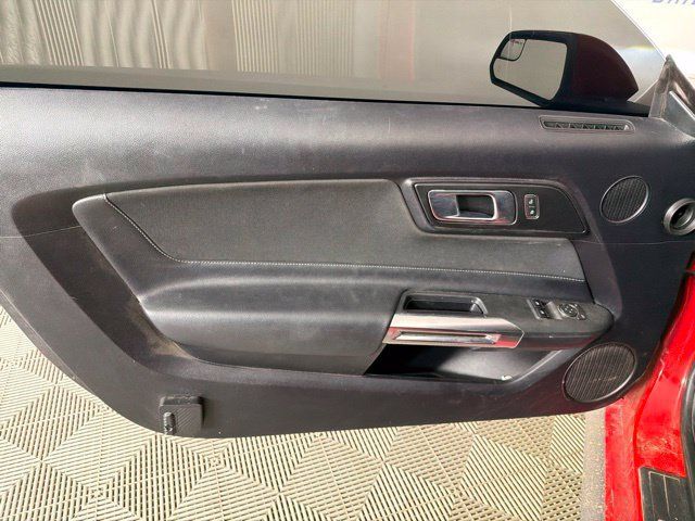 Used 2018 Ford Mustang Coupe w/ Equipment Group 101A RWD image 20