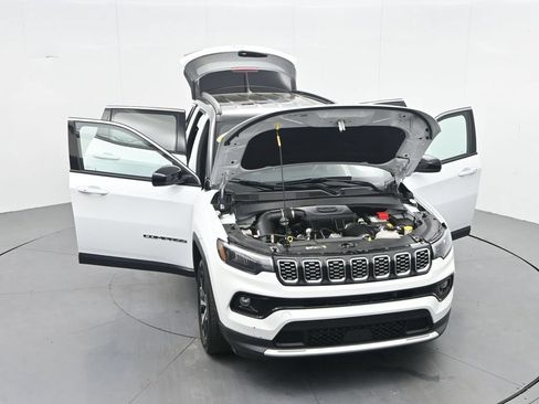 Used 2024 Jeep Compass Limited AWD/4WD image 30