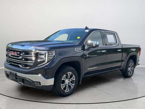 Certified 2024 GMC Sierra 1500 SLT AWD/4WD image 5