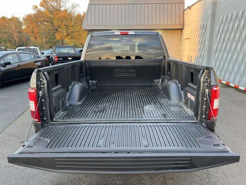 Used 2018 Ford F150 XLT w/ XTR Package image 26