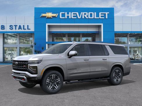 New 2026 Chevrolet Suburban Z71 w/ Comfort Package image 2