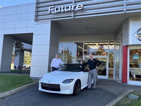 New 2025 Nissan Armada SV image 14