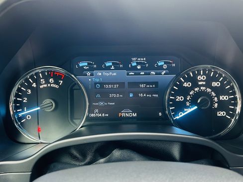 Used 2019 Ford F150 Platinum w/ Equipment Group 701A Luxury image 24