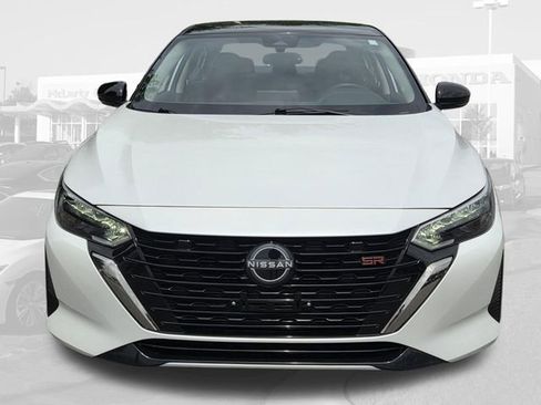 Used 2024 Nissan Sentra SR FWD image 6