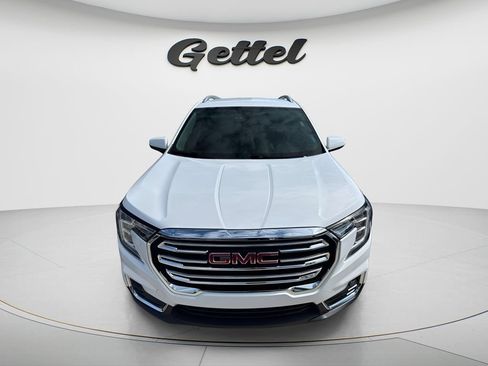 Used 2024 GMC Terrain SLT FWD image 2