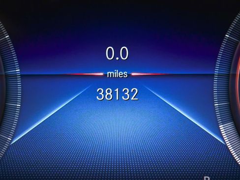 Used 2022 Mercedes-Benz GLE 450 4MATIC image 23