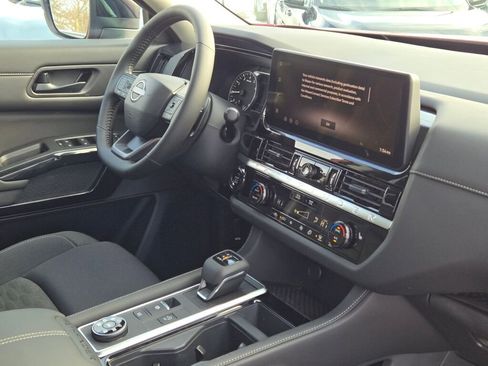 New 2026 Nissan Pathfinder SV AWD/4WD image 8
