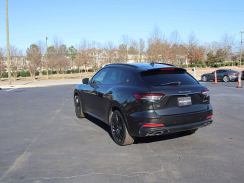 Used 2021 Maserati Levante image 8