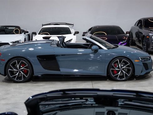 Used 2022 Audi R8 V10 performance RWD image 8
